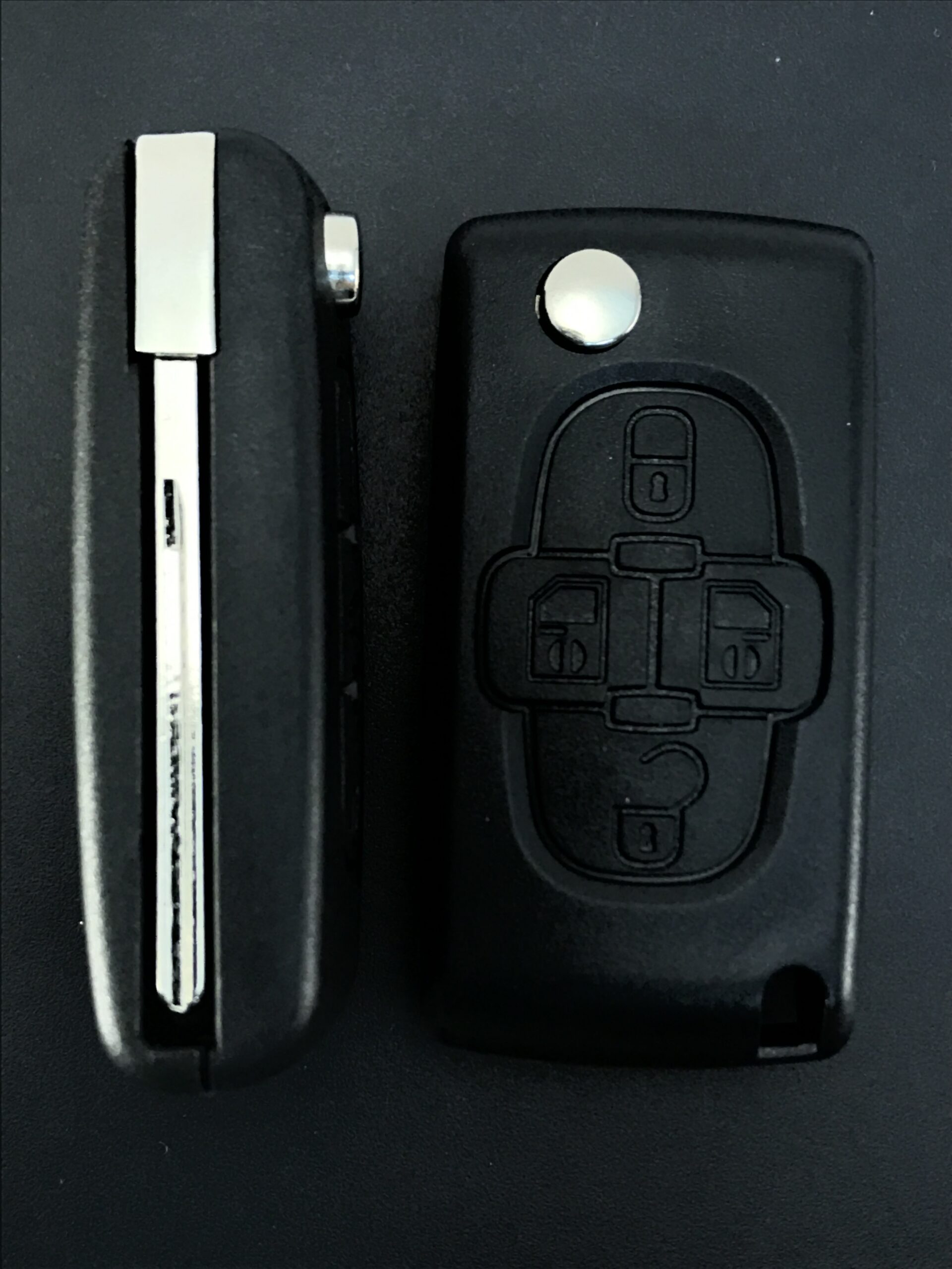 IMG_3008 Корпус с жалом Peugeot HU-83 4 Кнопки батарейка на плате — изображение 1